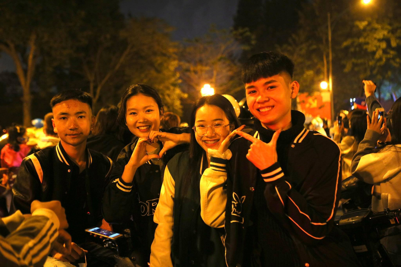 Cả nước chính thức bước sang năm mới Tân Sửu 2021 ảnh 12