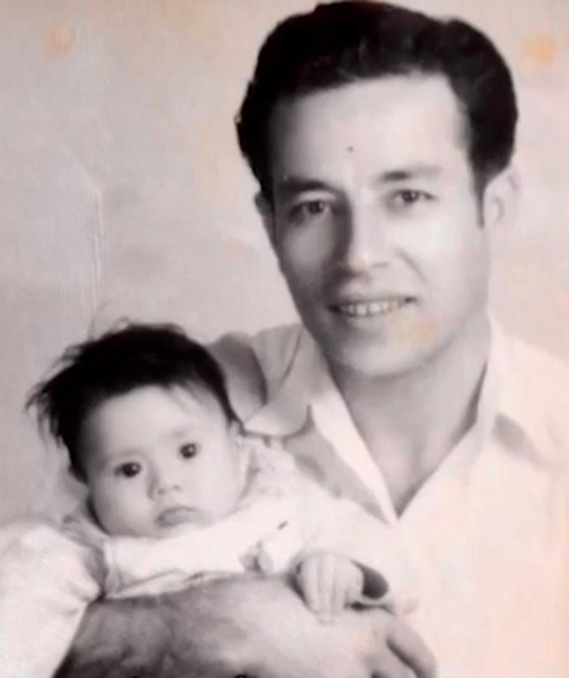 Kostas Sarantidis - Nguyễn Văn Lập và con khi ở Việt Nam Kostas Sarantidis - Nguyễn Văn Lập và con khi ở Việt Nam