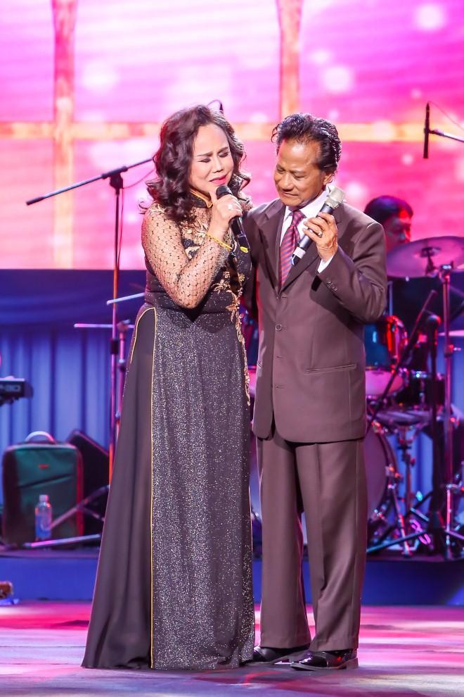 Chế Linh- Thanh Tuyền đến nay vẫn là "cặp đôi hoàn hảo" trên sân khấu (Ảnh: Thể thao Văn hóa) Chế Linh- Thanh Tuyền đến nay vẫn là "cặp đôi hoàn hảo" trên sân khấu (Ảnh: Thể thao Văn hóa)