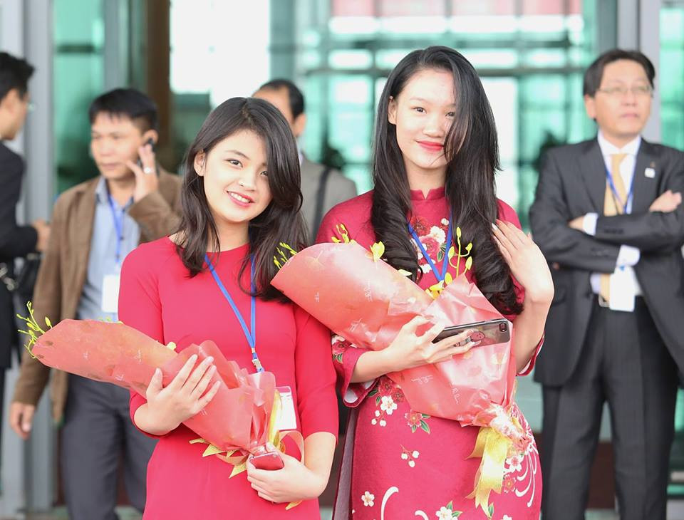 Nhà vua và Hoàng hậu Nhật Bản đã tới Hà Nội ảnh 33