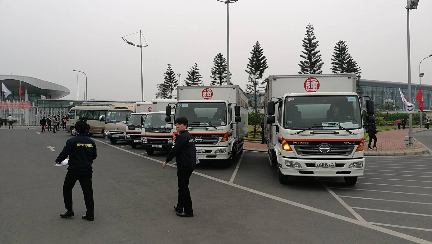 Nhà vua và Hoàng hậu Nhật Bản đã tới Hà Nội ảnh 39