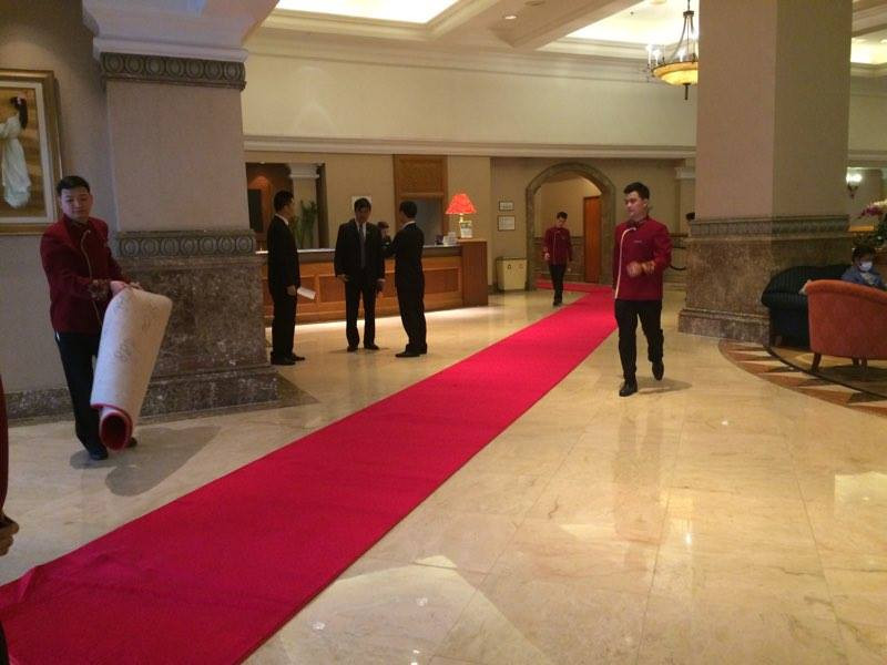 Nhà vua và Hoàng hậu Nhật Bản đã tới Hà Nội ảnh 29