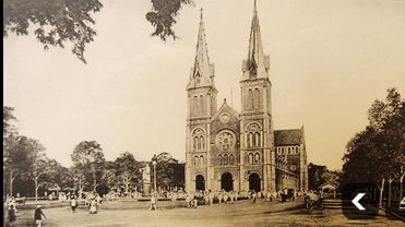 Mặt tiền của nhà thờ Đức Bà