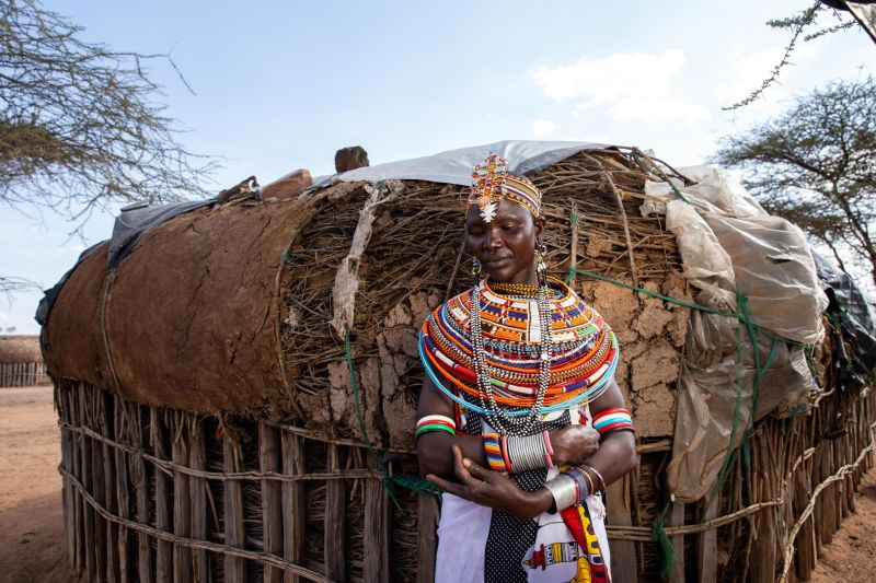 Phụ nữ Umoja trong trang phục truyền thống. Ảnh: Paul Ninson. Phụ nữ Umoja trong trang phục truyền thống. Ảnh: Paul Ninson.