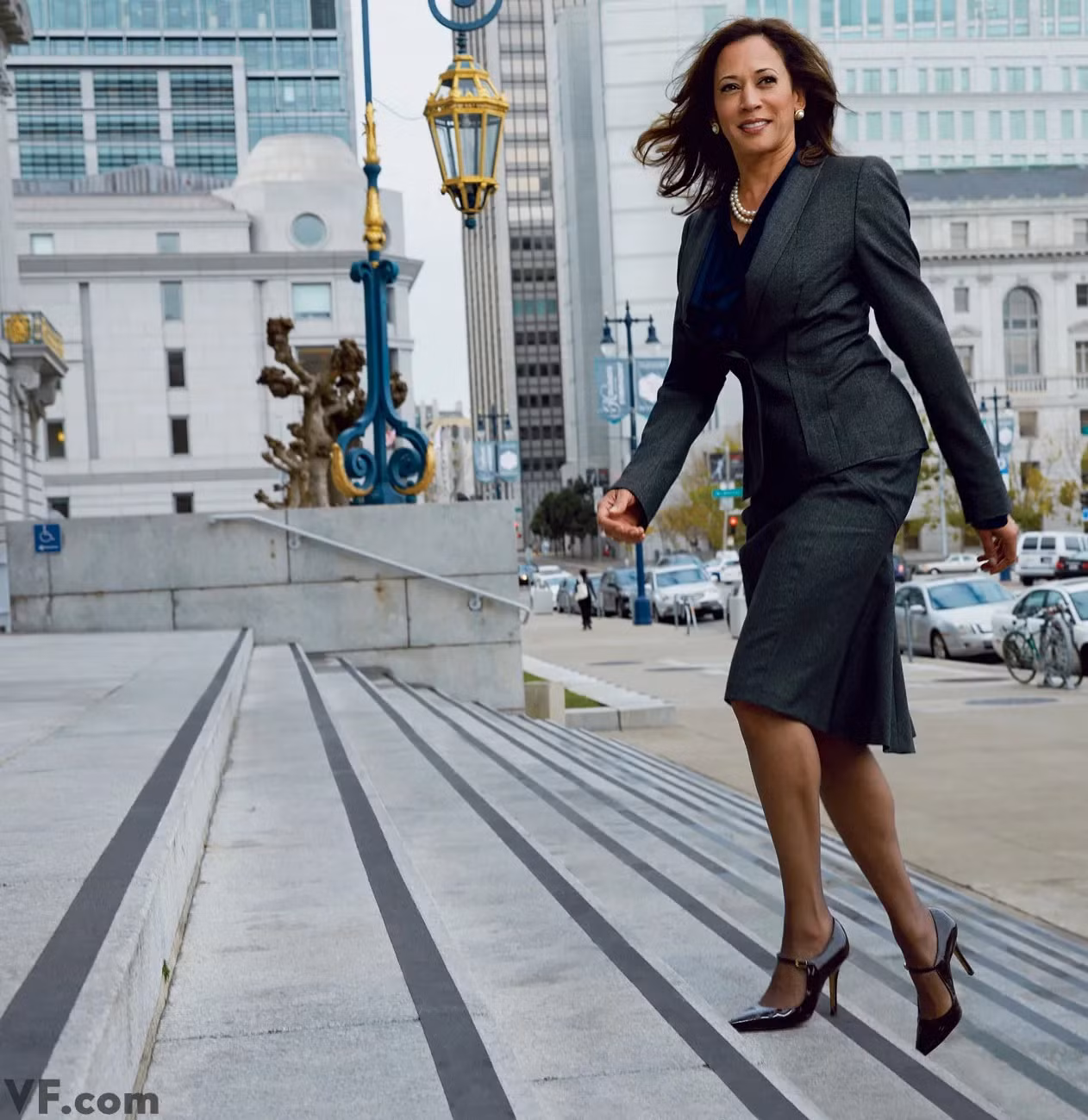 Bà Kamala Harris đang có cơ hội trở thành nữ tổng thống đầu tiên của Mỹ. Ảnh: Vanity Fair.