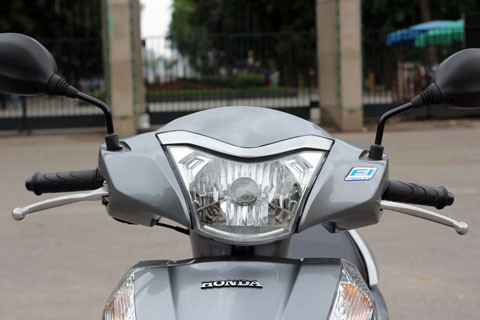 Đèn pha kích thước lớn. Đèn pha kích thước lớn