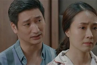 Hồng Diễm và Ngọc Quỳnh trong phim "Hoa hồng trên ngực trái".