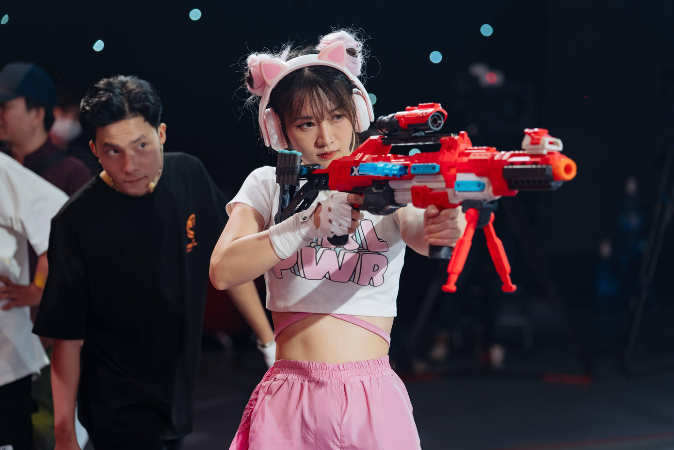 Dàn khách mời đình đám của gameshow "Xgaming- Chảo lửa thách đấu". Dàn khách mời đình đám của gameshow "Xgaming- Chảo lửa thách đấu".