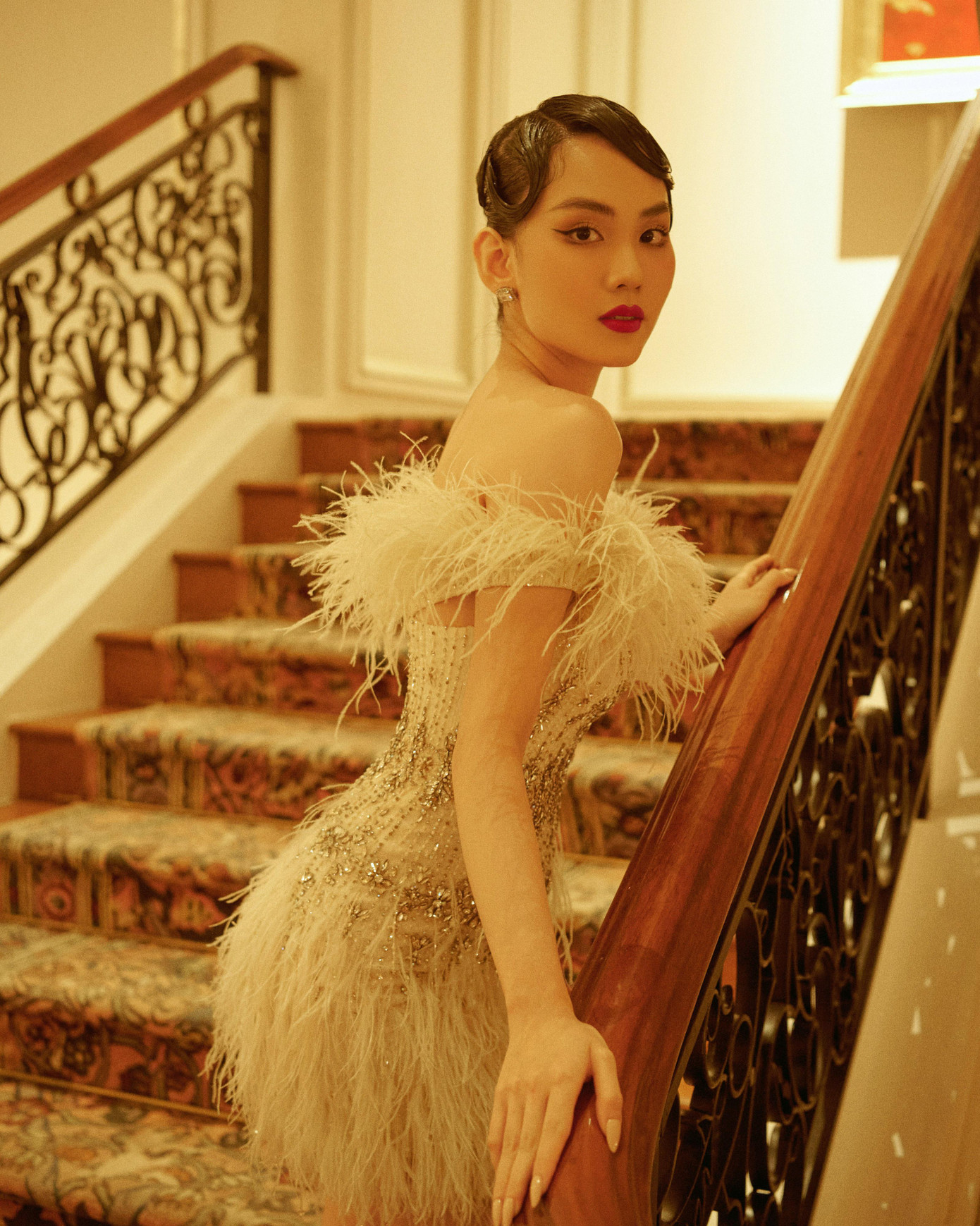 "Phương nghĩ rằng việc san sẻ với người khó khăn luôn giản dị nhưng thật ấm áp và dễ thương trong đời thường, nên dù là một cá nhân bình thường hay có danh hiệu thì điều quan trọng là mục đích và cách thực hiện phải đúng đắn"- Mai Phương nói.