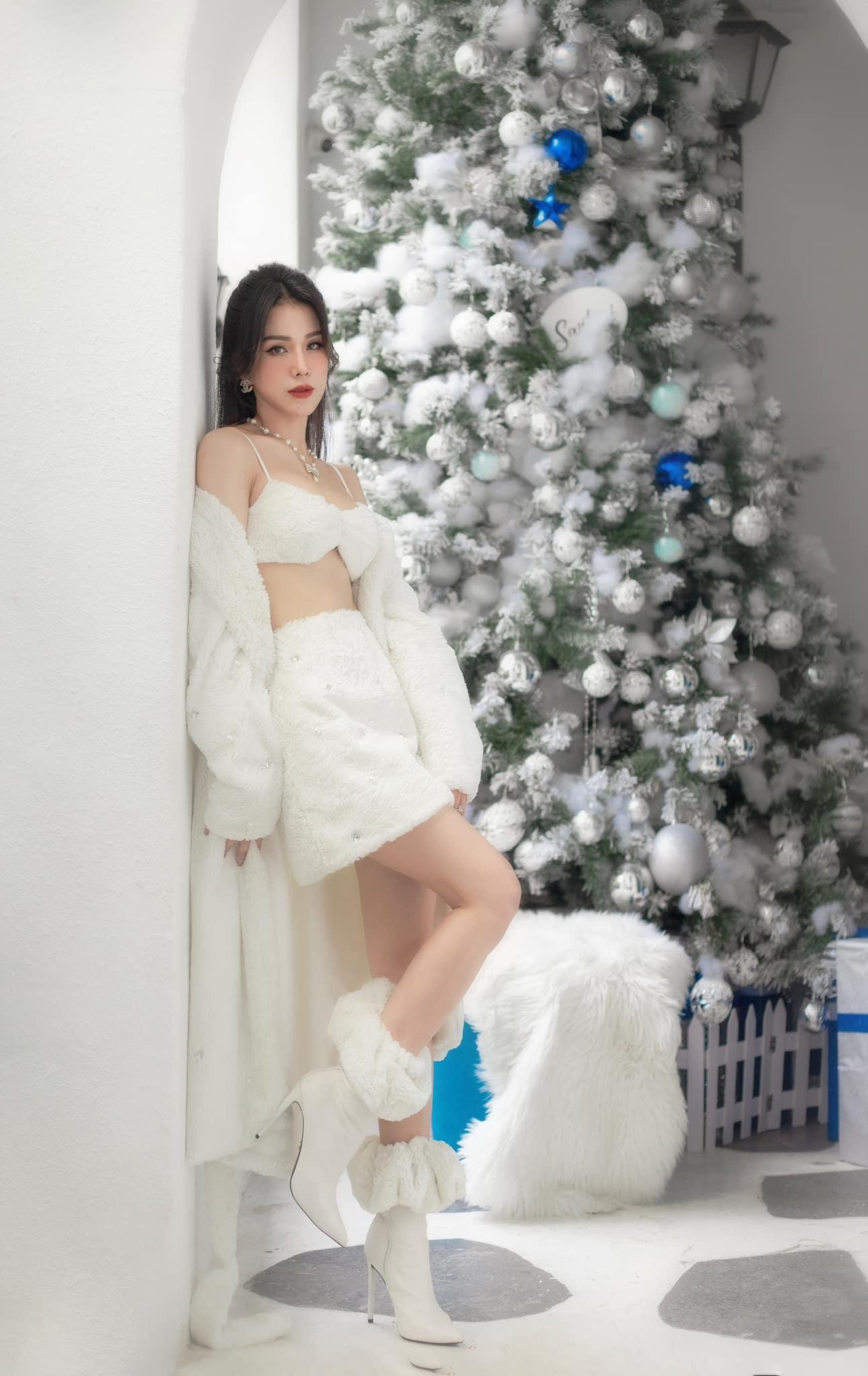 Trước đó, vào ngày 31/10, doanh nhân Đức Phạm bất ngờ công khai việc anh và bà xã đã ly thân và chuẩn bị ly hôn. Thời điểm đó, Diệp Lâm Anh phủ nhận và cho rằng cả hai chỉ đang cãi vã. Trước đó, vào ngày 31/10, doanh nhân Đức Phạm bất ngờ công khai việc anh và bà xã đã ly thân và chuẩn bị ly hôn. Thời điểm đó, Diệp Lâm Anh phủ nhận và cho rằng cả hai chỉ đang cãi vã.