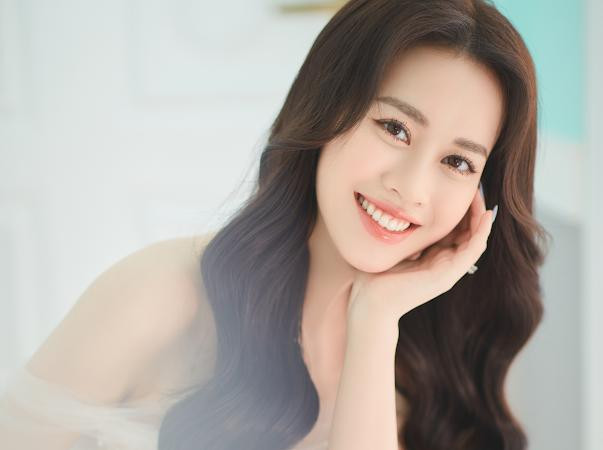 “Chúng mình đã tính phương án phù hợp trong điều kiện dịch bệnh hiện nay. Mai Phương sẽ tổ chức lễ ăn hỏi, lễ cưới tại quê nhà ở Hải Phòng. Bố mẹ hai bên sẽ tìm ngày đẹp và chúng mình tổ chức trong điều kiện cho phép vào thời điểm lúc đó”- MC Ngô Mai Phương chia sẻ.