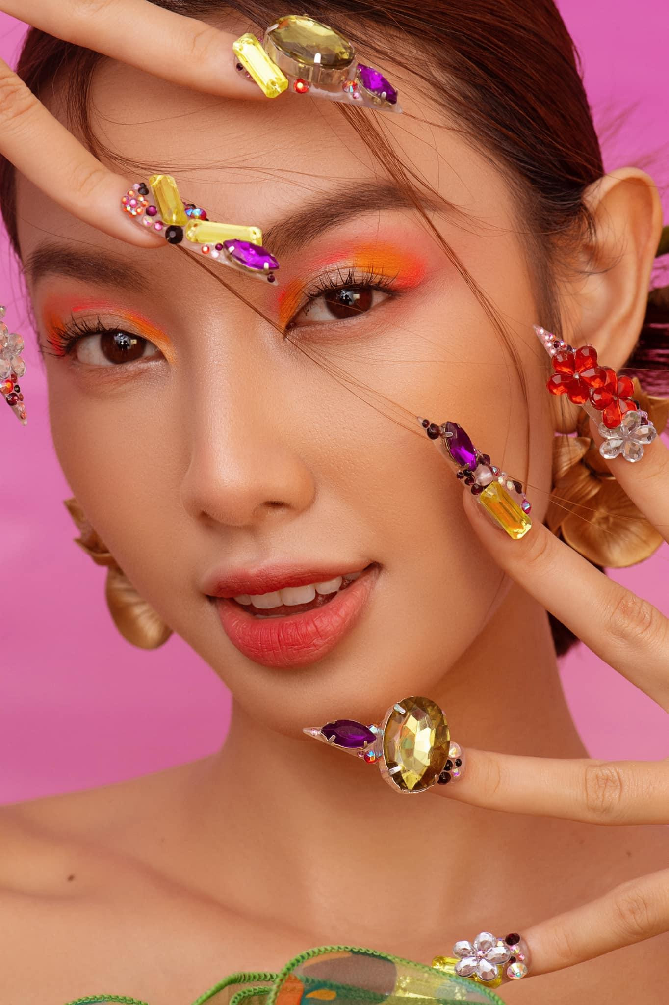 Nhan sắc kiều diễm, quyến rũ của Hoa hậu Thuỳ Tiên.