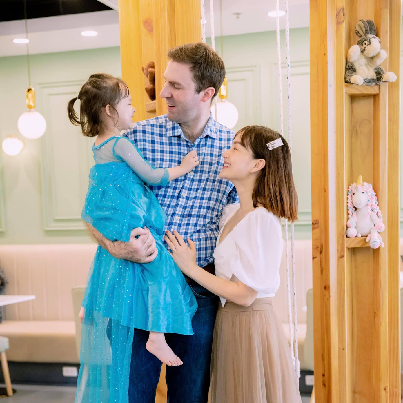 Tổ ấm nhỏ hạnh phúc của diễn viên Lan Phương. Tổ ấm nhỏ hạnh phúc của diễn viên Lan Phương.