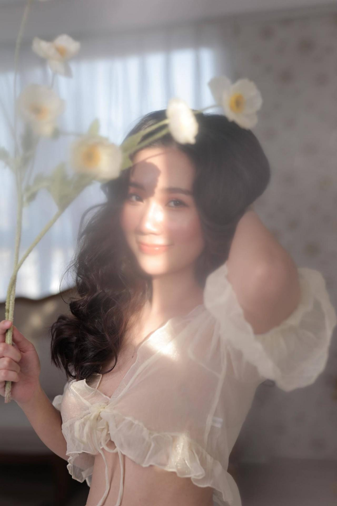 Gu thời trang gợi cảm của Ngọc Anh