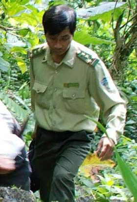 Hoàng Cửu Tung, Trạm trưởng Trạm Kiểm lâm địa bàn, cũng từng được rủ 