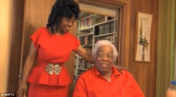 Bà Annette và người chồng 54 tuổi