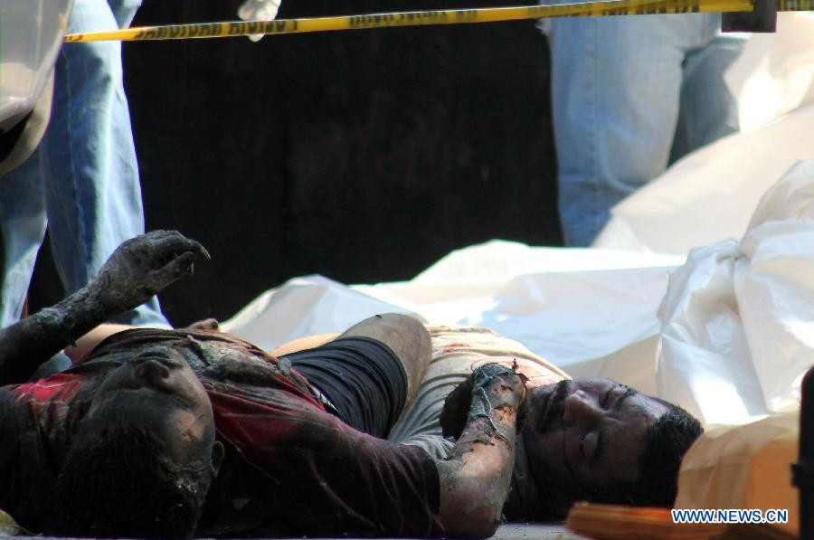 Tù nhân bị chết cháy. . Tù nhân bị chết cháy.