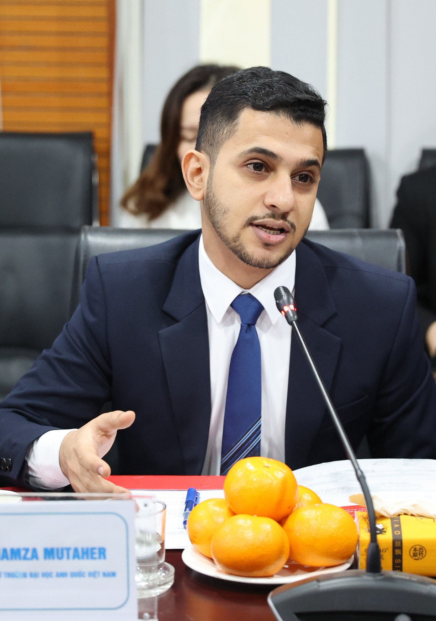 TS Hamza Mutaher, chuyên gia đến từ Trường Đại học Anh Quốc Việt Nam (BUV) TS Hamza Mutaher, chuyên gia đến từ Trường Đại học Anh Quốc Việt Nam (BUV)