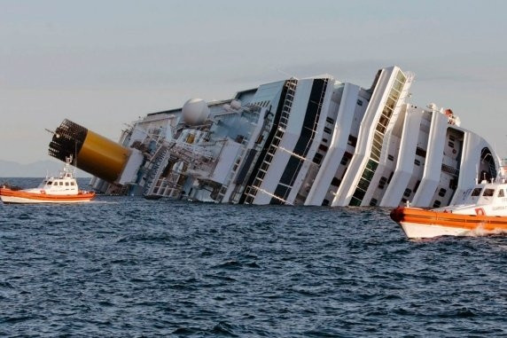 Vụ chìm tàu Costa Concordia xảy ra ngoài khơi bờ biển Ý hồi đầu năm nay đã làm 32 người thiệt mạng và nhiều người khác mất tích. Sự kiện này còn được gọi là thảm họa Costa Concordia