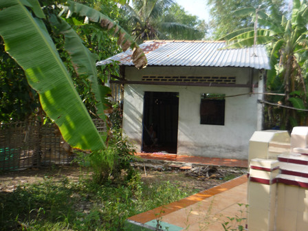 Ngôi nhà nơi Nhờ sống cùng cha mẹ trước khi lên Sài Gòn cùng chồng . Ngôi nhà nơi Nhờ sống cùng cha mẹ trước khi lên Sài Gòn cùng chồng