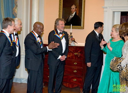 Vợ chồng ngoại trưởng Mỹ và các nghệ sĩ được trung tâm Kennedy vinh danh năm 2012 Vợ chồng ngoại trưởng Mỹ và các nghệ sĩ được trung tâm Kennedy vinh danh năm 2012