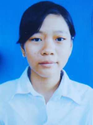 Ảnh thẻ học sinh của Hạnh trước khi gặp nạn