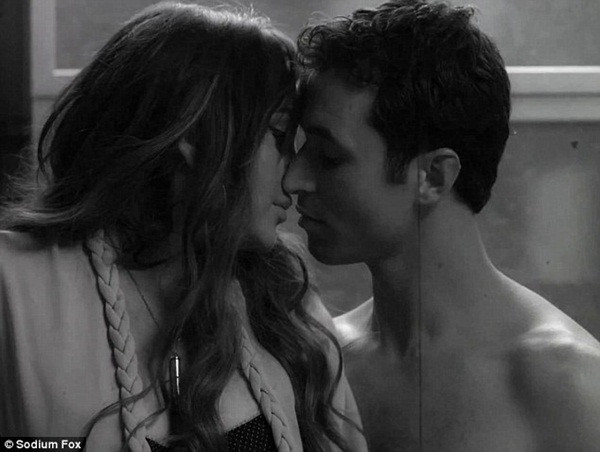 The Canyons là một bộ phim khá nhạy cảm về xu hướng tình dục của giới trẻ