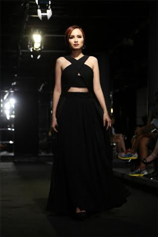 Hoa hậu Diễm Hương rạng rỡ tái xuất sàn catwalk ảnh 5