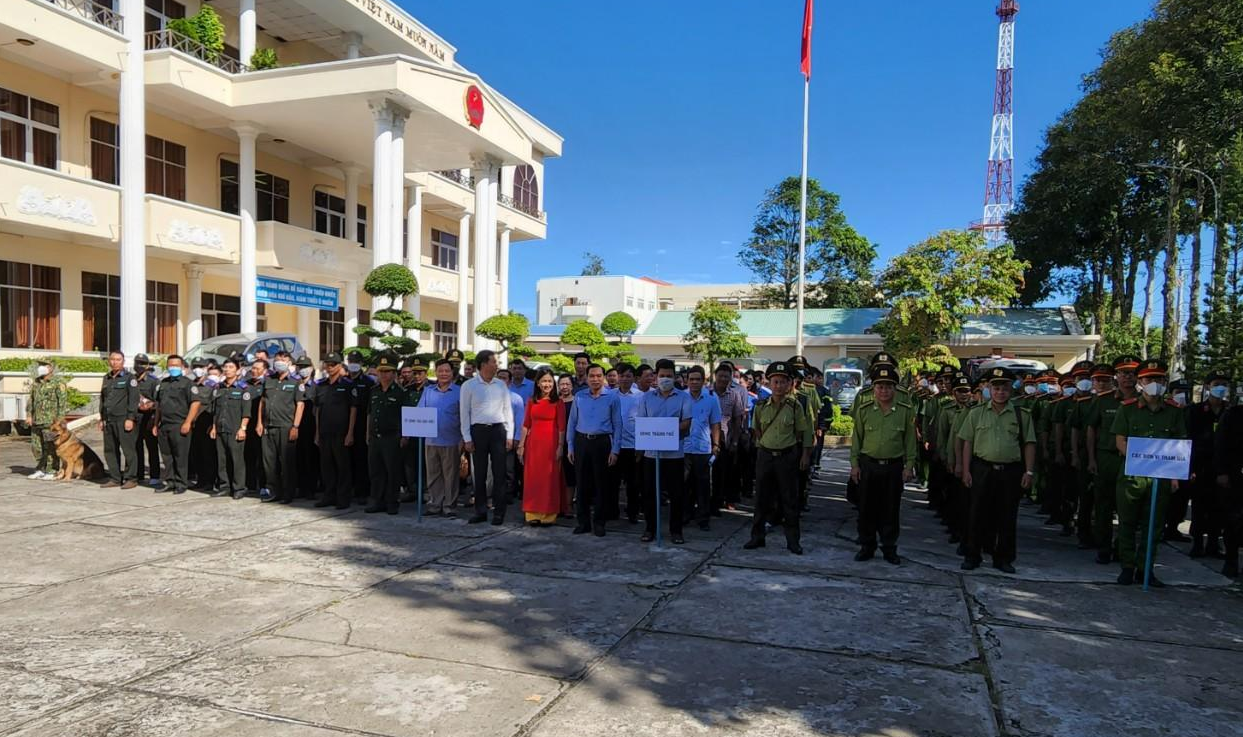Lễ ra quân của Tổ công tác đặc biệt do Chủ tịch UBND tỉnh Kiên Giang thành lập.