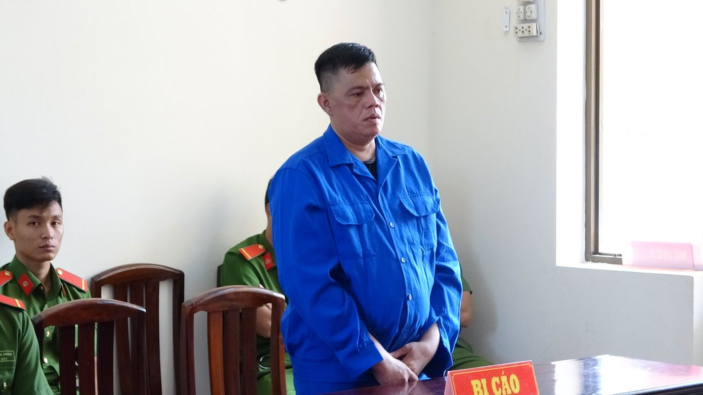 Bị cáo Trần Văn Thuận. Ảnh: Văn Vũ.