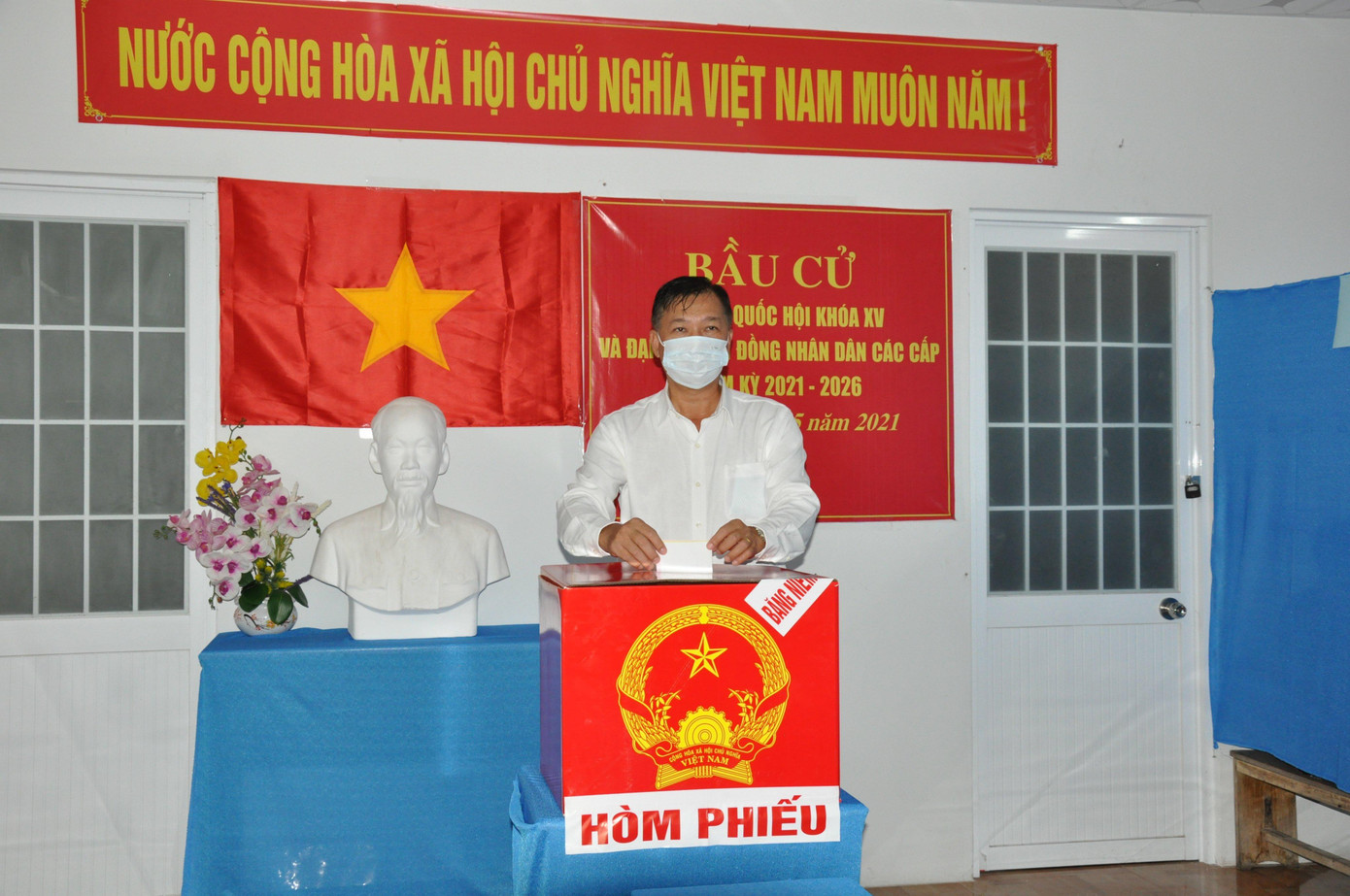 Cử tri tỉnh Kiên Giang đi bầu cử ngày 23/5 vừa qua. Cử tri tỉnh Kiên Giang đi bầu cử ngày 23/5 vừa qua.