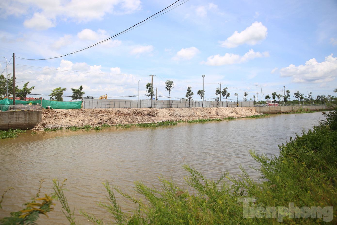 Đoạn kè bị sạt lở gần 70m chỉ sau 5 tháng nghiệm thu.