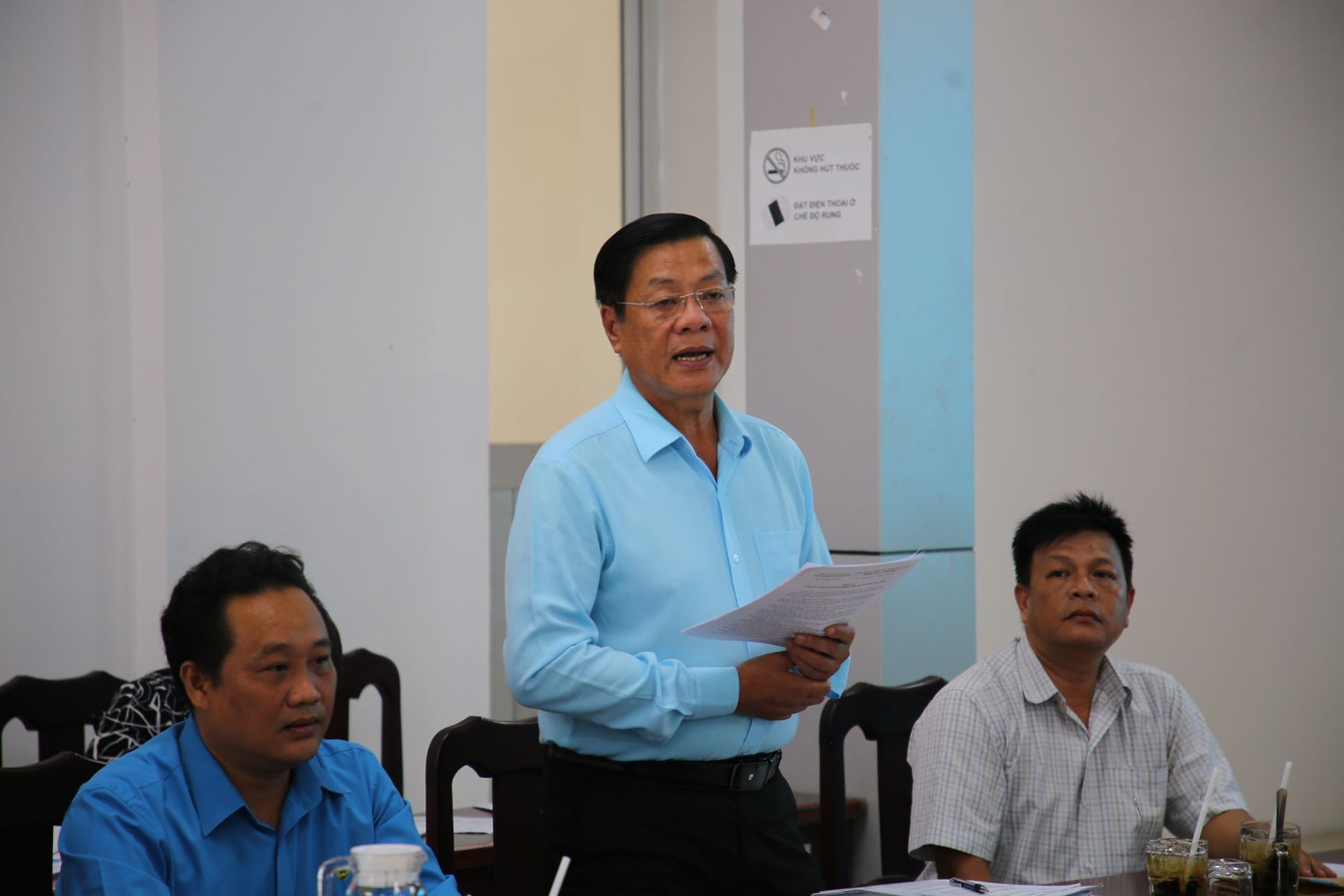 Ông Huỳnh Văn Hoá – Phó Giám đốc Sở Giáo dục và Đào tạo tỉnh Kiên Giang thông tin tại buổi họp giao ban báo chí. Ảnh: Nhật Huy.