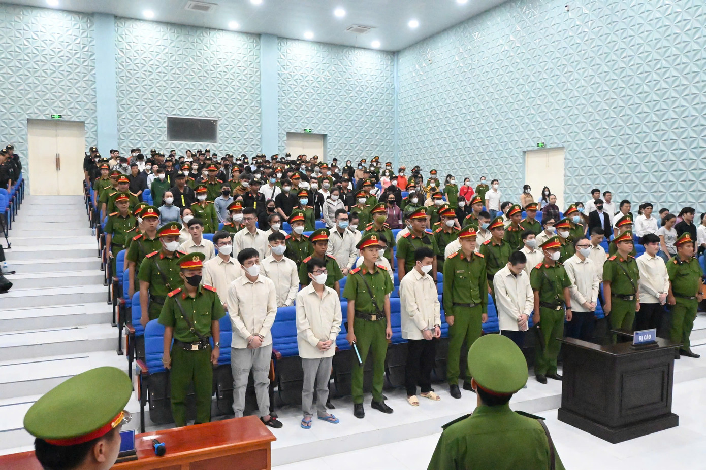 Đây là vụ án có số lượng bị cáo, bị can đông nhất từ trước đến nay tại tỉnh Tiền Giang. Đây là vụ án có số lượng bị cáo, bị can đông nhất từ trước đến nay tại tỉnh Tiền Giang.