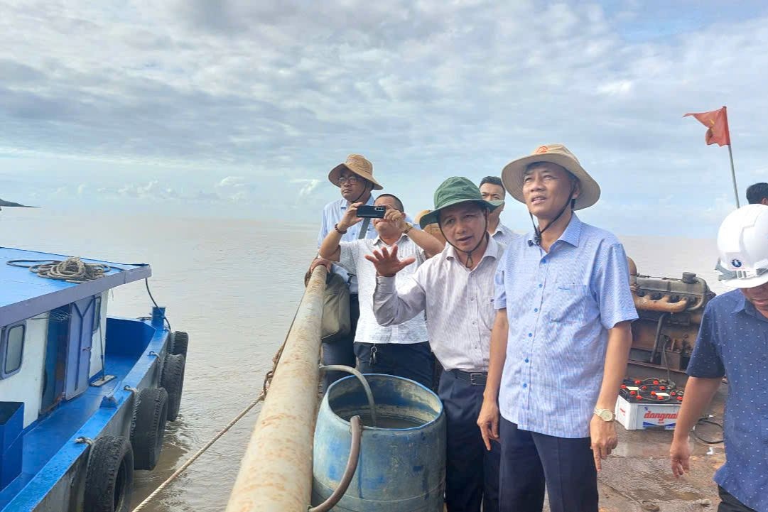 Lãnh đạo tỉnh Sóc Trăng kiểm tra các mỏ cát phục vụ thi công cao tốc trên địa bàn.
