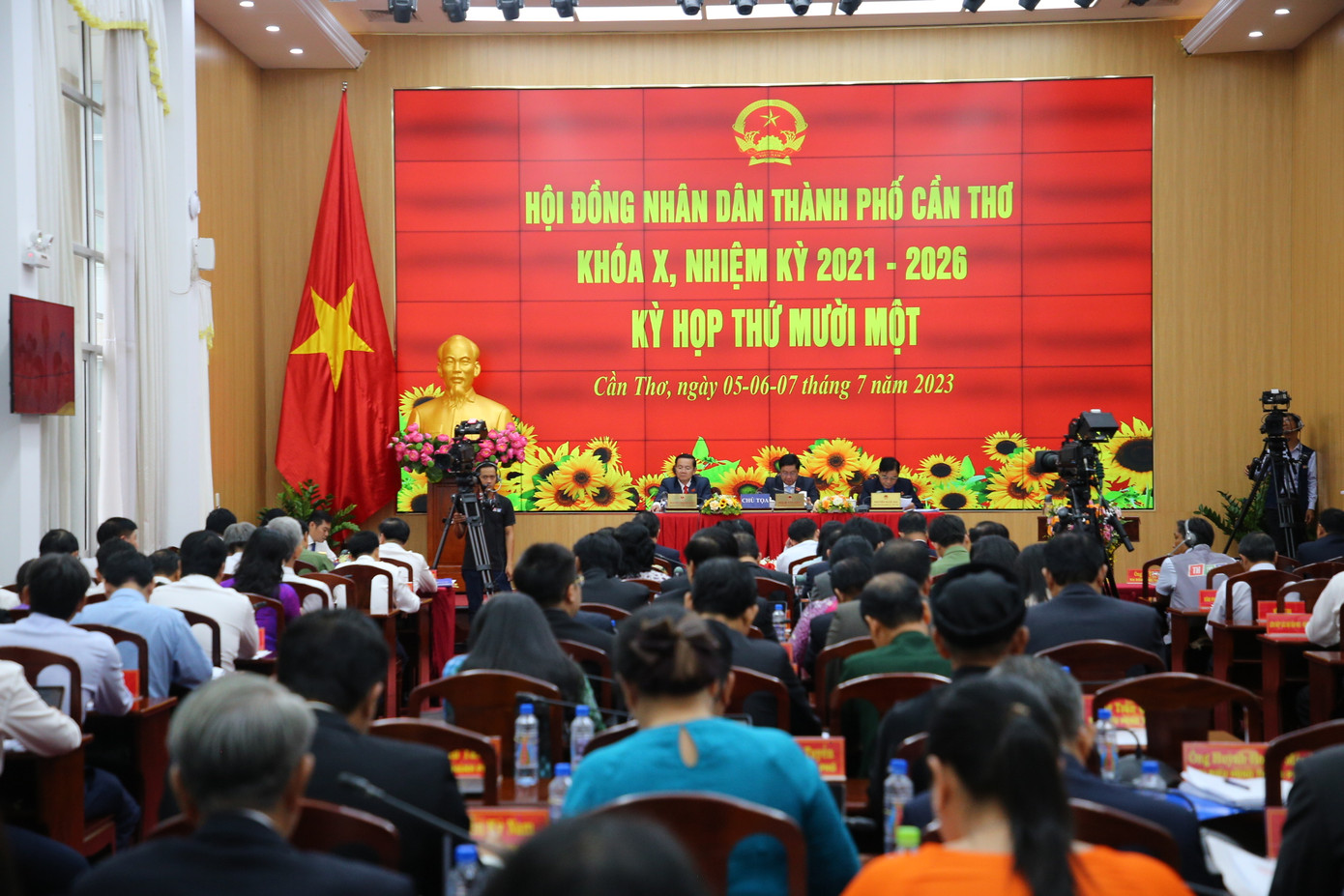 Quang cảnh kỳ họp HĐND TP. Cần Thơ khoá X, nhiệm kỳ 2021 - 2026. Quang cảnh kỳ họp HĐND TP. Cần Thơ khoá X, nhiệm kỳ 2021 - 2026.