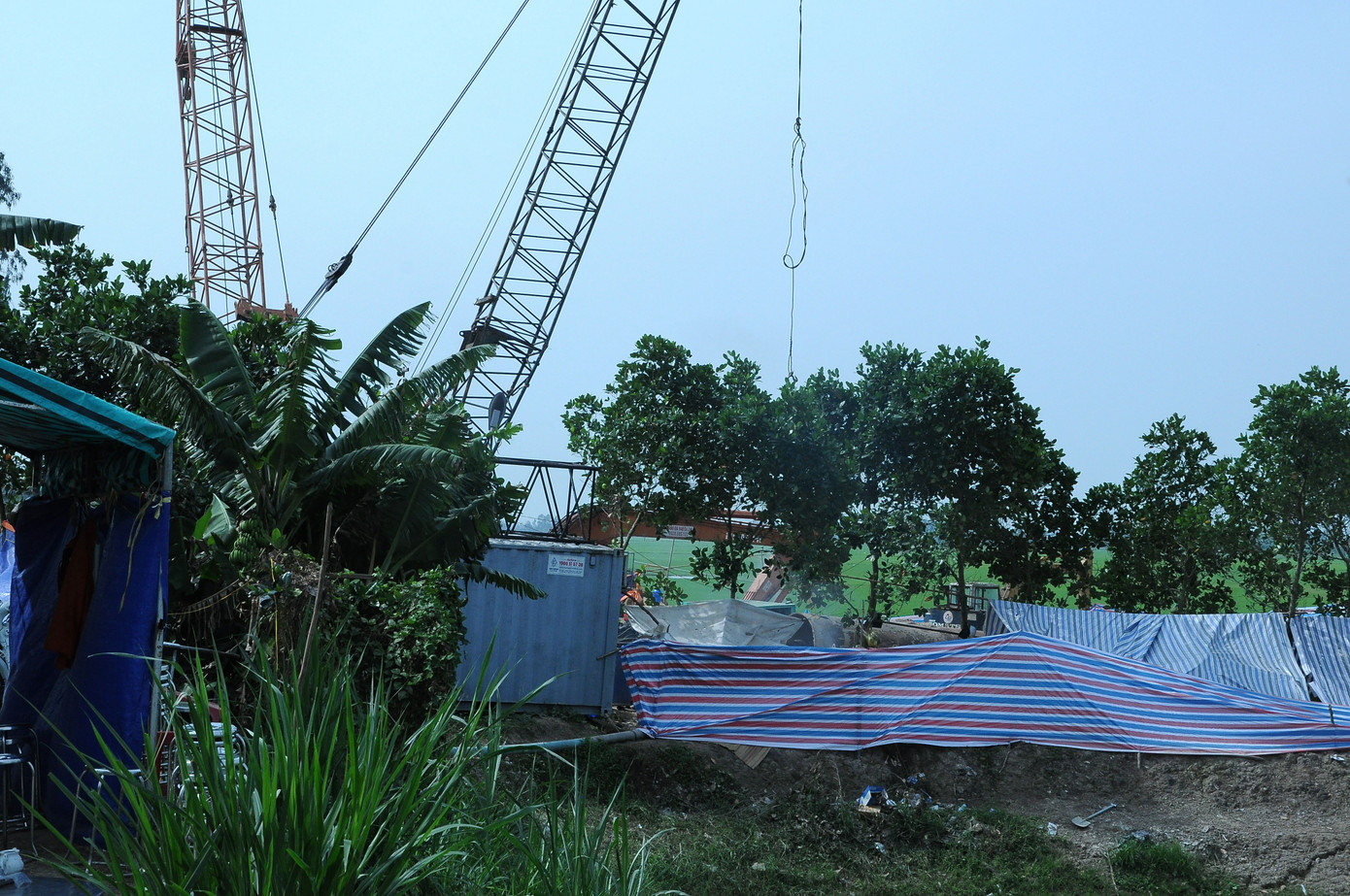 Ghi nhận của phóng viên sáng 20/1, hiện trường công trình cầu Rọc Sen vẫn được bảo vệ. Ghi nhận của phóng viên sáng 20/1, hiện trường công trình cầu Rọc Sen vẫn được bảo vệ.