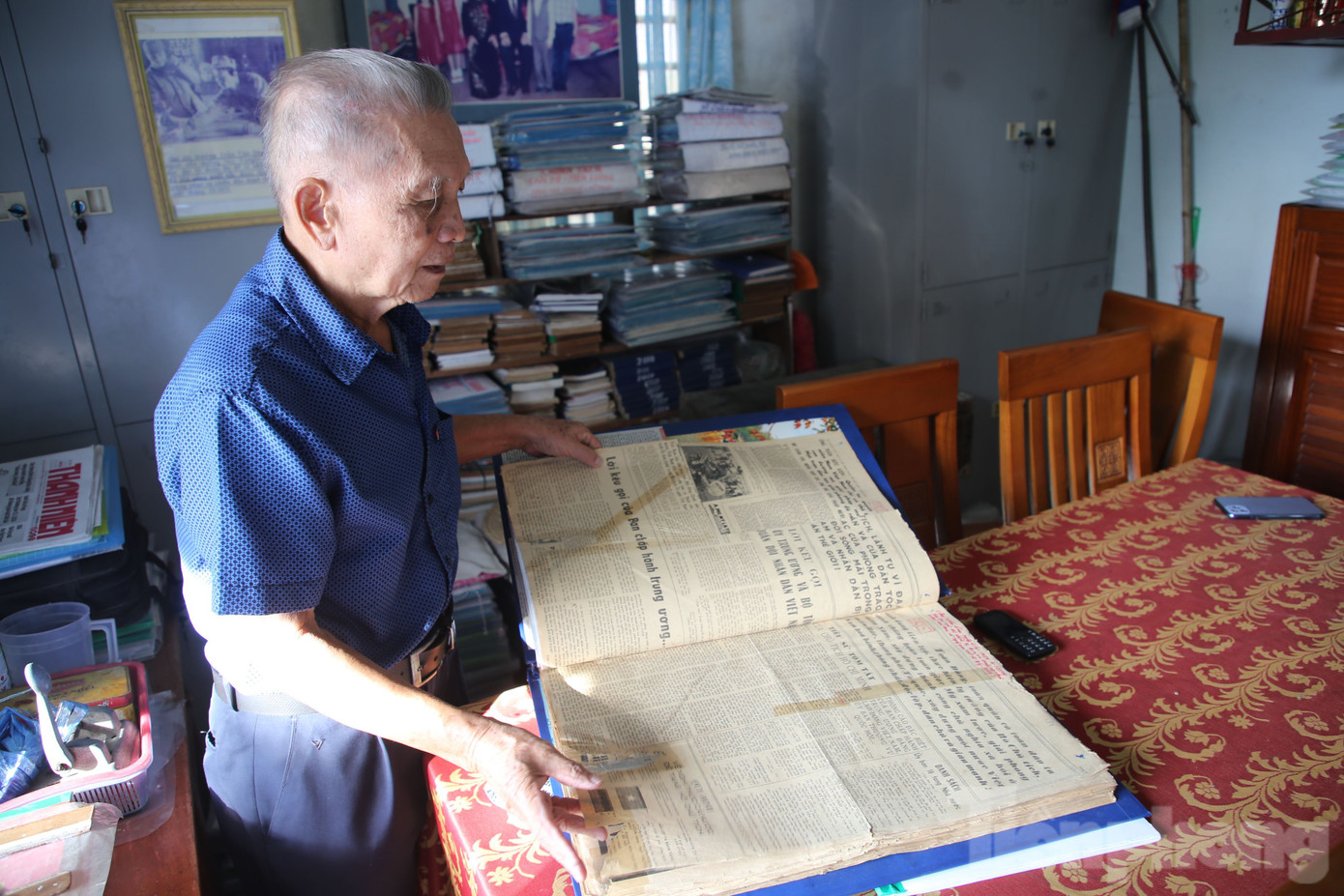 Những bức ảnh, tư liệu về Đại tướng Võ Nguyên Giáp được ông lưu giữ cẩn thận. Những bức ảnh, tư liệu về Đại tướng Võ Nguyên Giáp được ông lưu giữ cẩn thận.