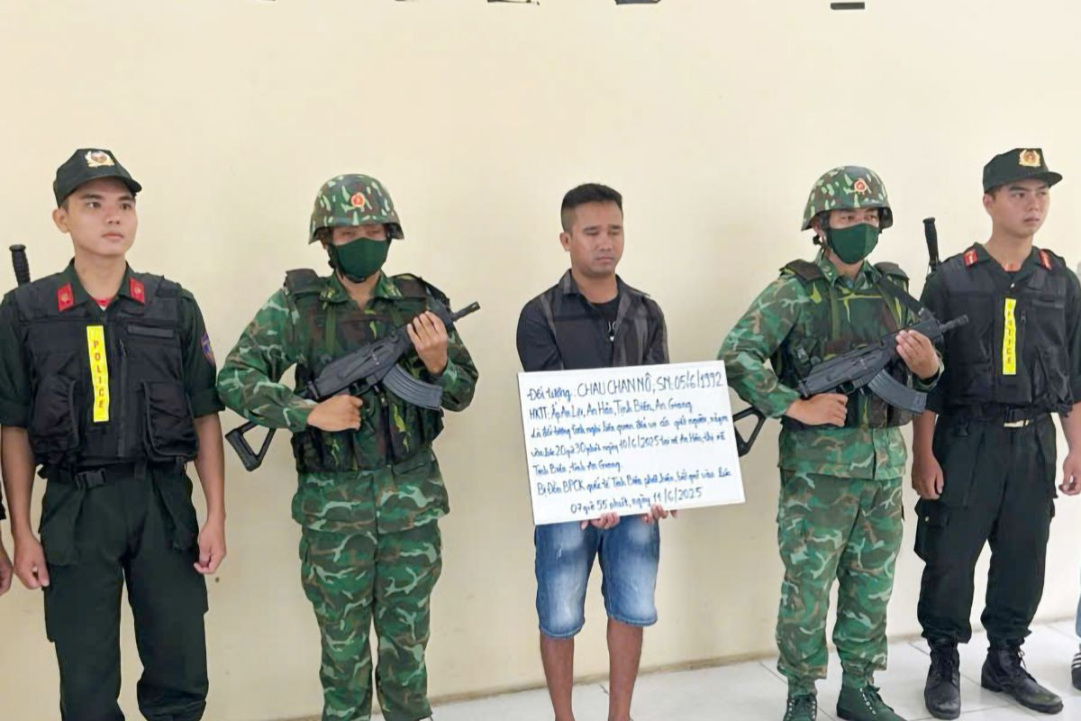 Chau Chan Nô bị bắt khi đang tìm cách trốn qua Campuchia. Ảnh: Tiến Tầm. Chau Chan Nô bị bắt khi đang tìm cách trốn qua Campuchia. Ảnh: Tiến Tầm.