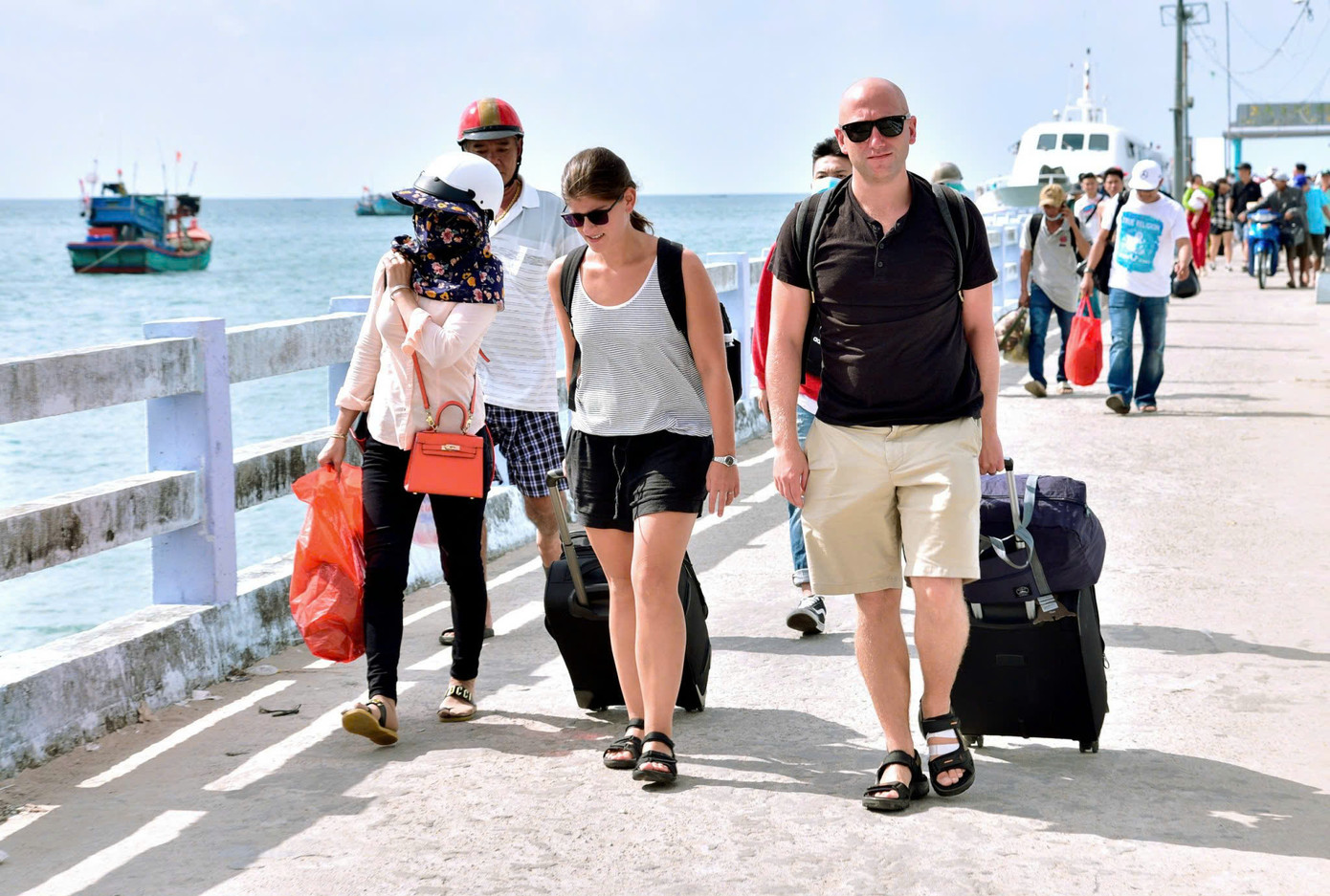 Khách quốc tế đến Phú Quốc tăng cao trong thời gian qua một phần từ chính sách miễn visa ngắn ngày.