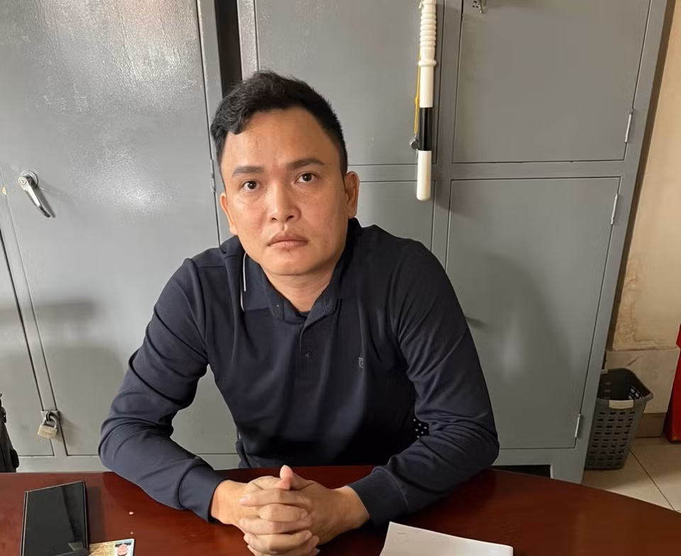 Trần Cao Long.