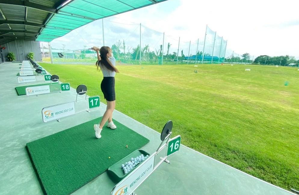 Sân tập Golf ở huyện Phong Điền, TP. Cần Thơ. Ảnh: Internet. Sân tập Golf ở huyện Phong Điền, TP. Cần Thơ. Ảnh: Internet.