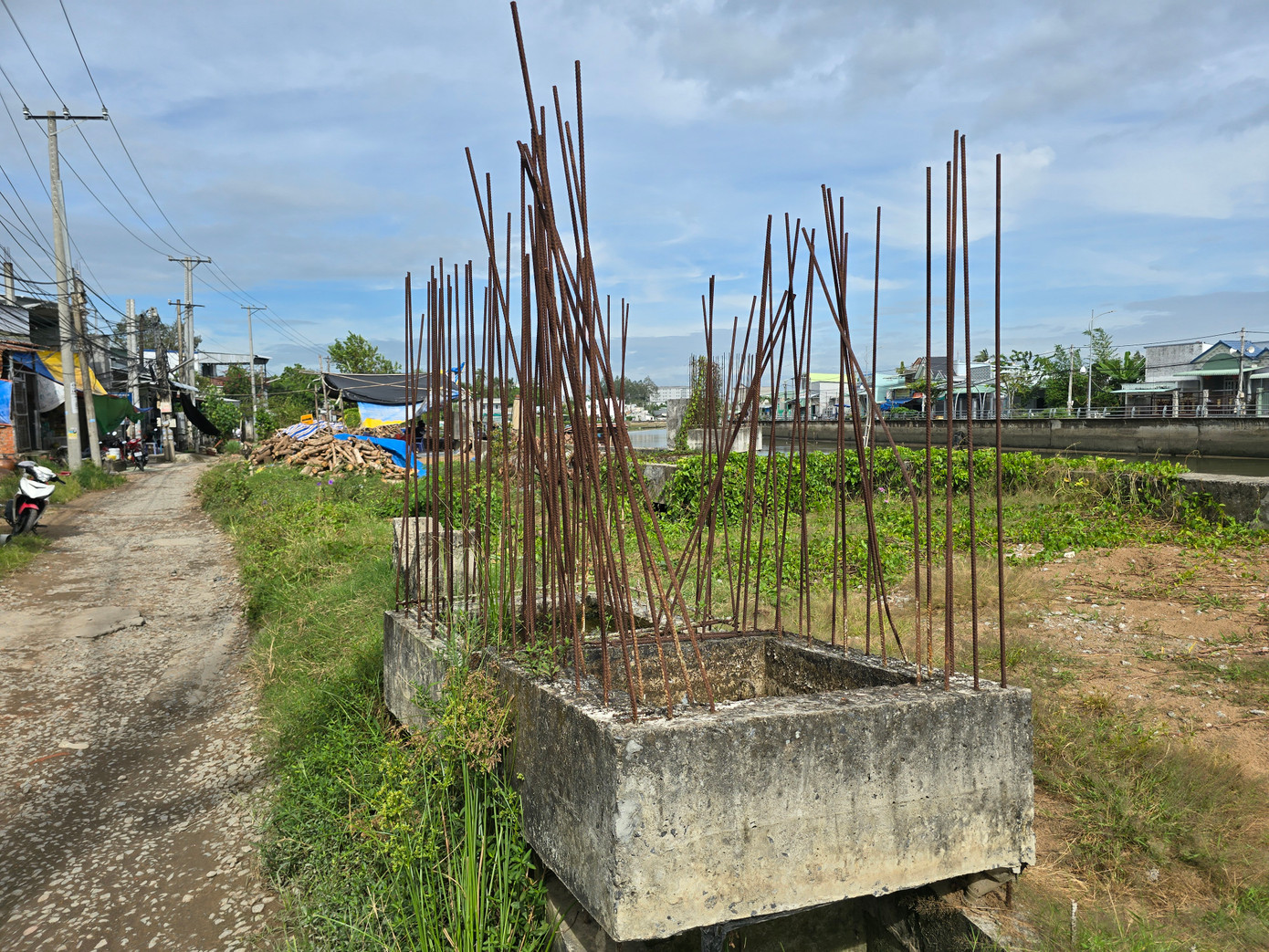 Hiện tiến độ dự án đã đạt hơn 80%, nếu thuận lợi, dự kiến đến đầu quý 3/2025 sẽ hoàn thành. Ảnh: Nhật Huy.