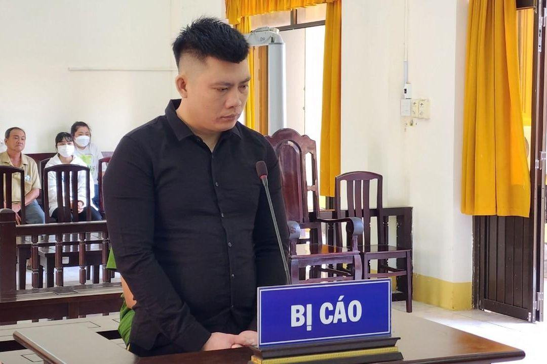 Bị cáo Đinh Văn Còn.