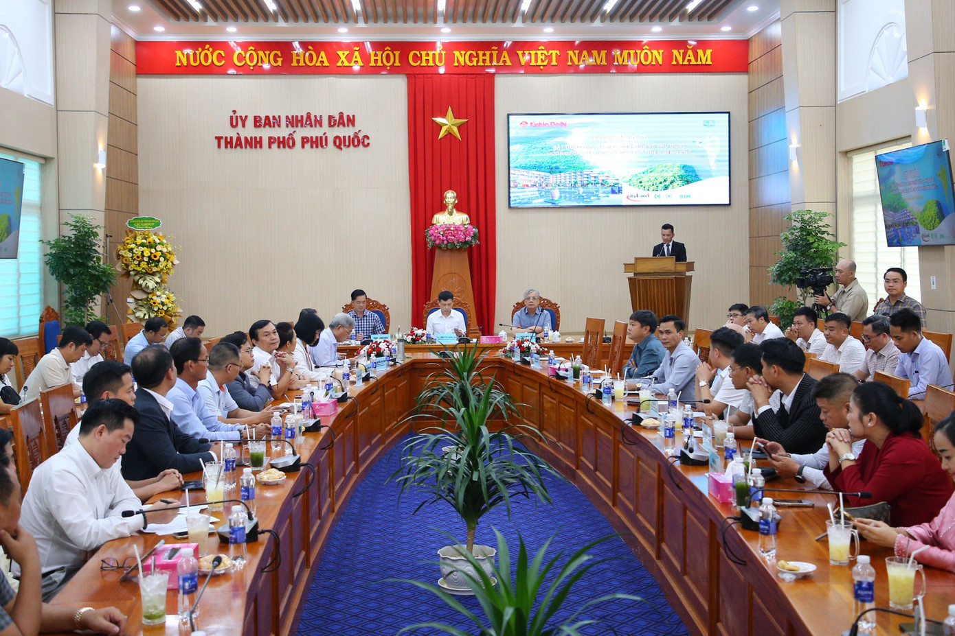 Quang cảnh hội thảo.