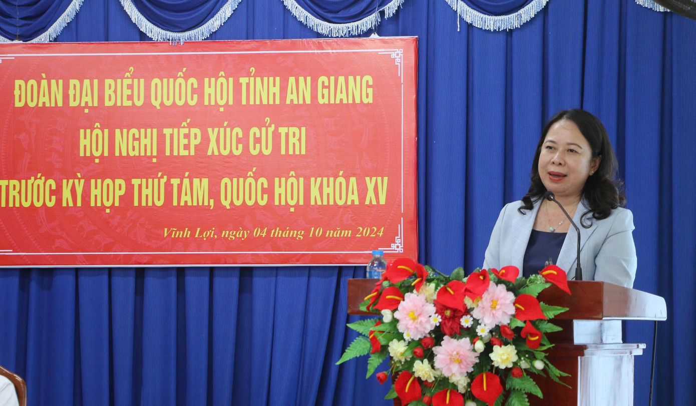 Phó Chủ tịch nước Võ Thị Ánh Xuân phát biểu tại buổi tiếp xúc cử tri. Phó Chủ tịch nước Võ Thị Ánh Xuân phát biểu tại buổi tiếp xúc cử tri.