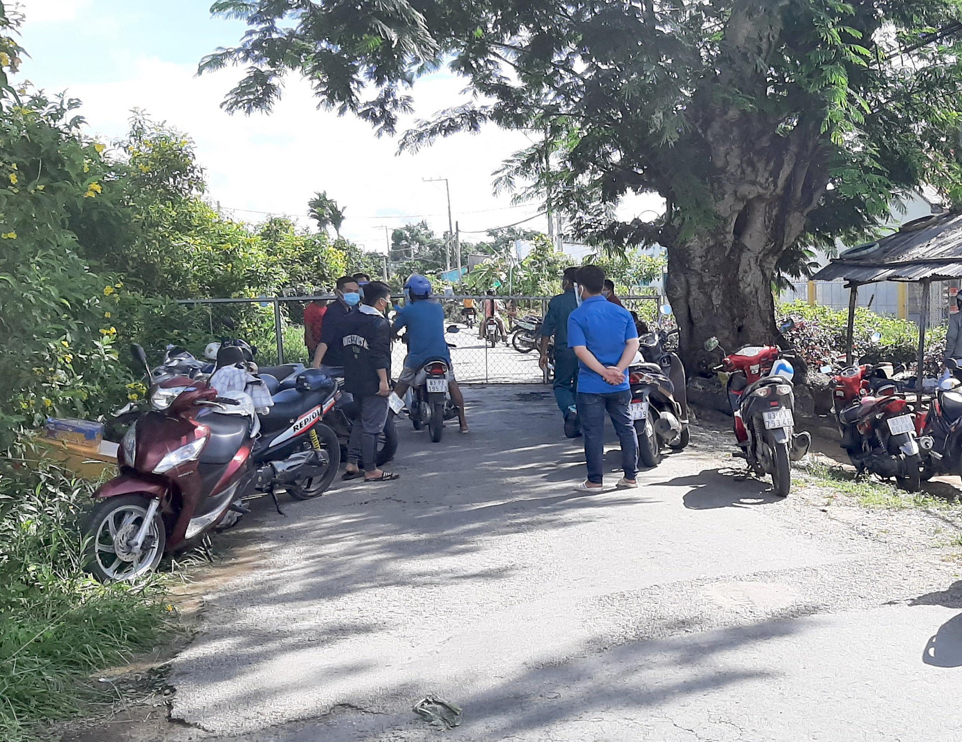 Phong tỏa khu dân cư ấp Tắc Gồng, xã Tham Đôn, huyện Mỹ Xuyên.