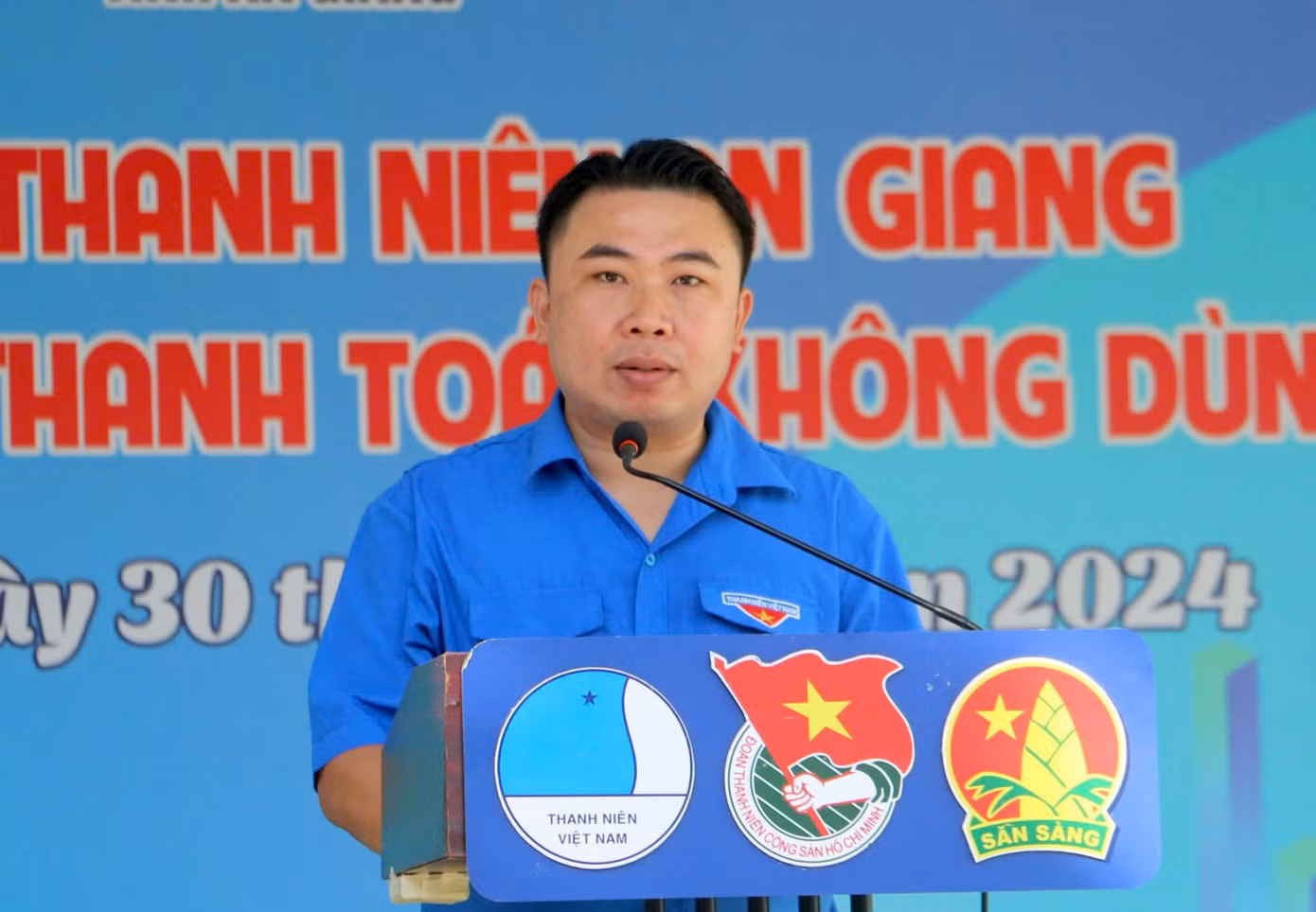 Anh Đỗ Minh Sang - Phó Bí thư Tỉnh Đoàn, Chủ tịch Hội LHTN Việt Nam tỉnh An Giang phát động ngày hội.