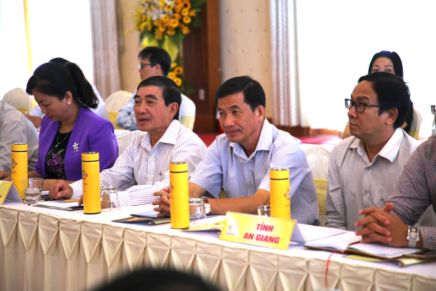 Các đại biểu tham dự hội nghị. Ảnh: N.H. Các đại biểu tham dự hội nghị. Ảnh: N.H.