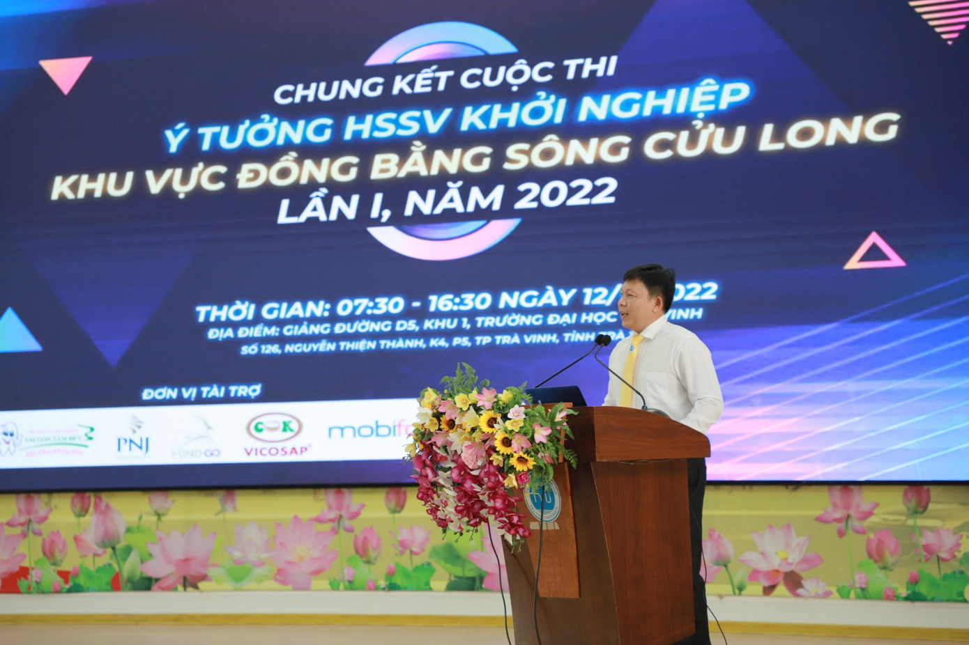 TS. Nguyễn Minh Hòa – Chủ tịch Hội đồng Quản trị Mạng lưới hỗ trợ học sinh sinh viên khởi nghiệp Khu vực ĐBSCL , Hiệu trưởng Trường Đại học Trà Vinh phát biểu.